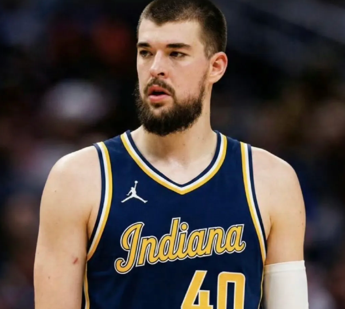 九游电子互动-洛城第一中锋离队！终于还是走了，伦纳德彻底单打！