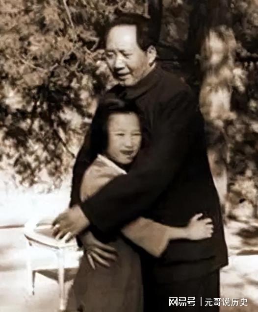 九游体育娱乐-1972年李讷怀孕，因晚上睡不着想喝安眠药，江青拒绝：用量太大了